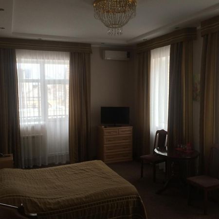 Altyn Adam Hotel Pavlodar Exterior photo