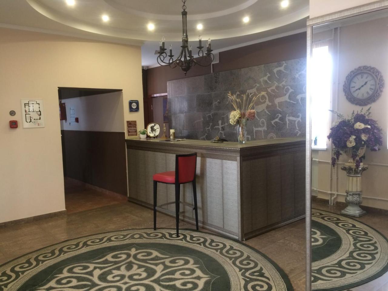 Altyn Adam Hotel Pavlodar Exterior photo